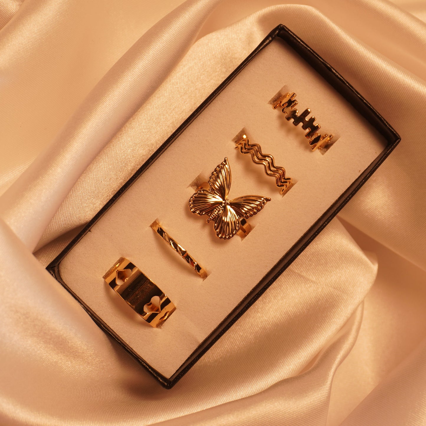 Signature Ring Set