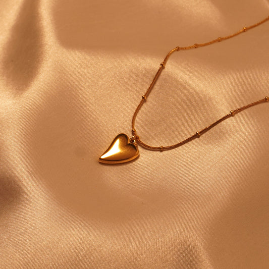 Eterna Heart Necklace